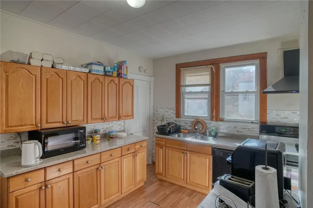 32 Balding Avenue Poughkeepsie NY 12601