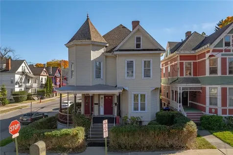 32 Balding Avenue Poughkeepsie NY 12601