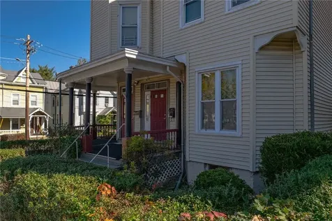 32 Balding Avenue Poughkeepsie NY 12601