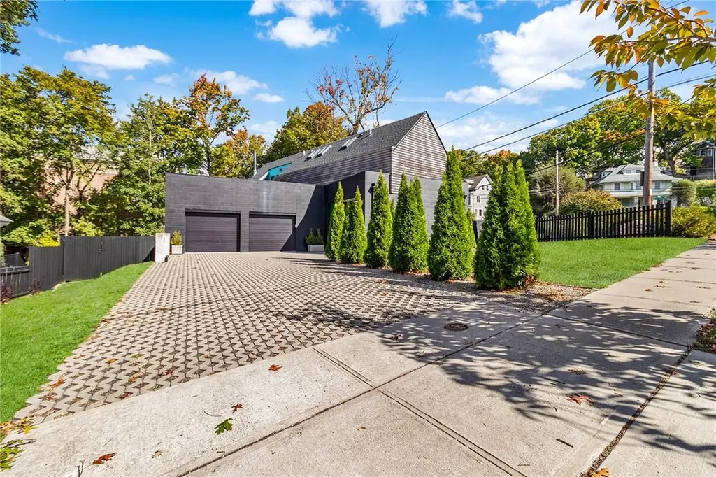 2 Woodland Place White Plains NY 10606