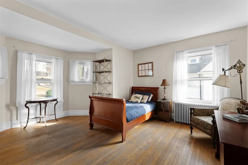 97 Hudson Terrace Yonkers NY 10701