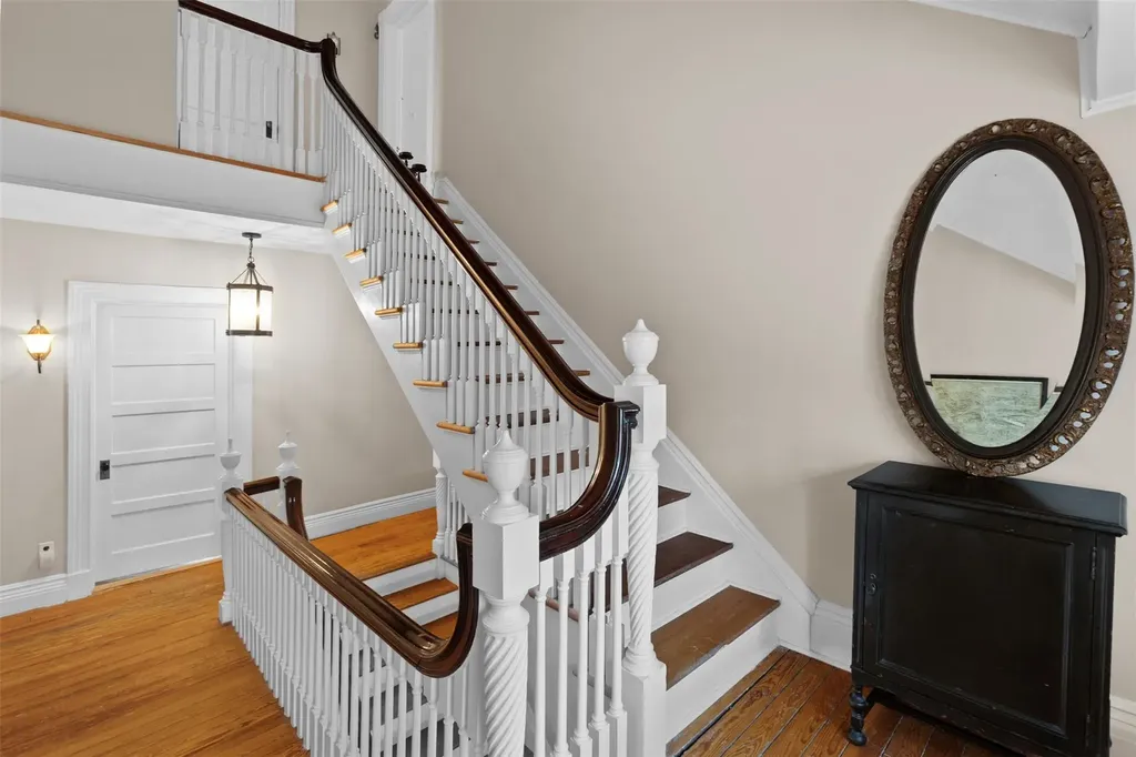97 Hudson Terrace Yonkers NY 10701