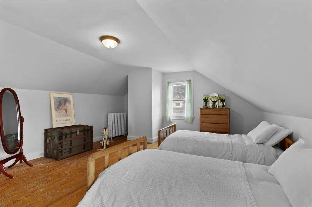 97 Hudson Terrace Yonkers NY 10701