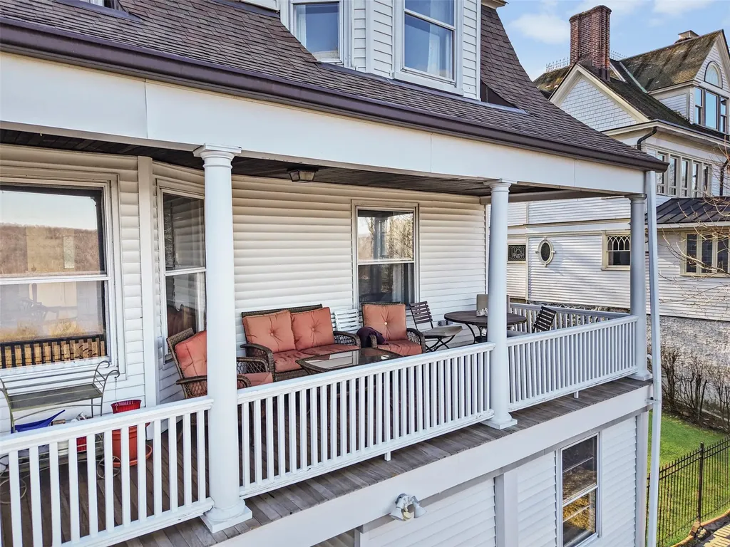 97 Hudson Terrace Yonkers NY 10701