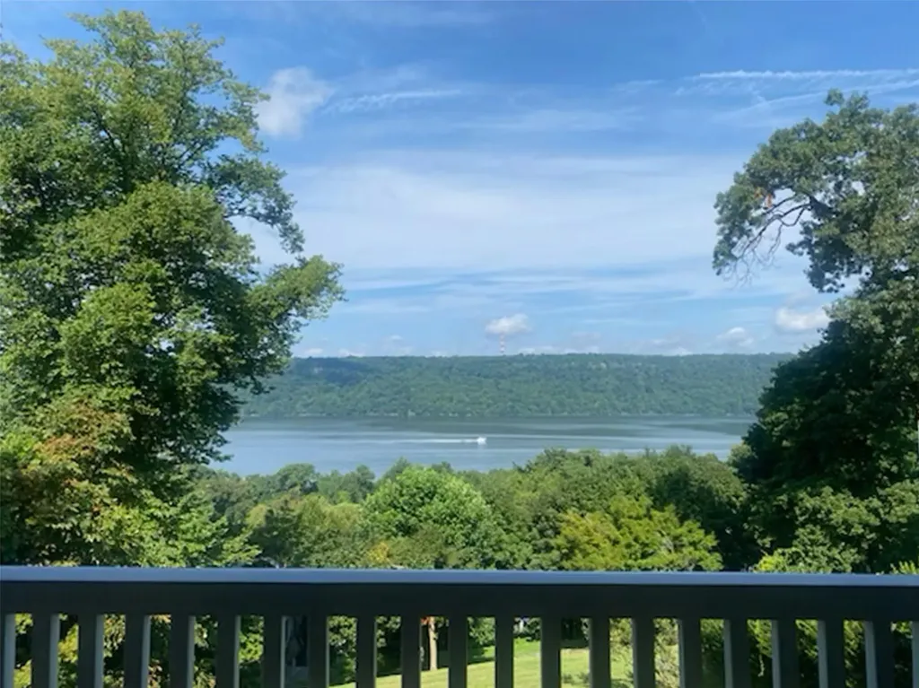 97 Hudson Terrace Yonkers NY 10701