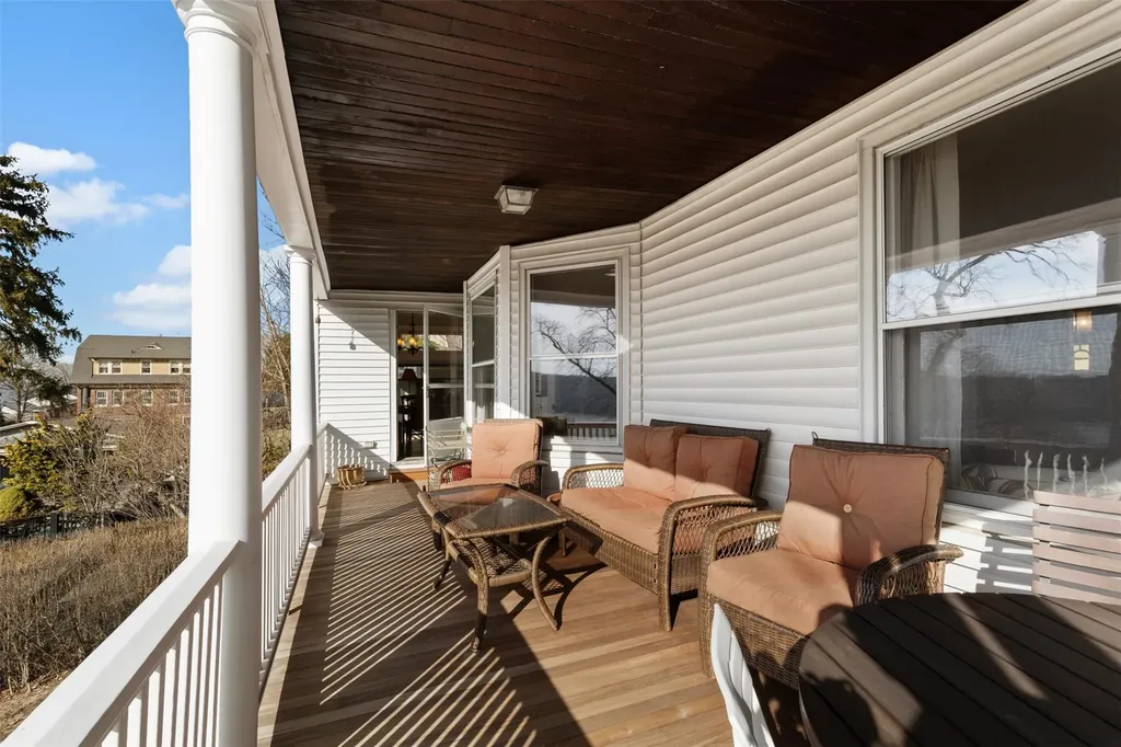 97 Hudson Terrace Yonkers NY 10701