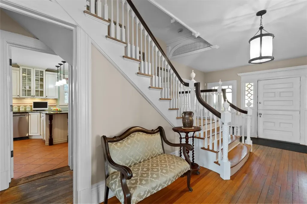 97 Hudson Terrace Yonkers NY 10701