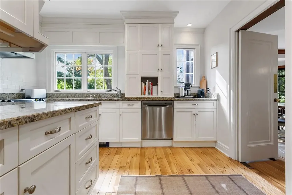 65 N Mountain Drive Dobbs Ferry NY 10522