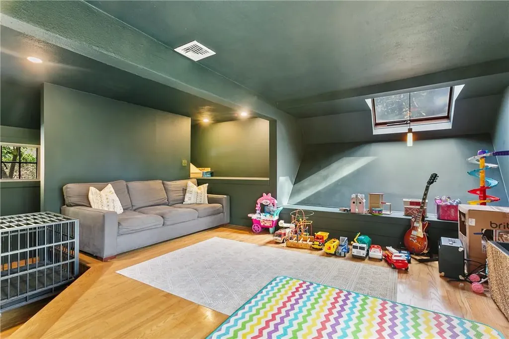 65 N Mountain Drive Dobbs Ferry NY 10522