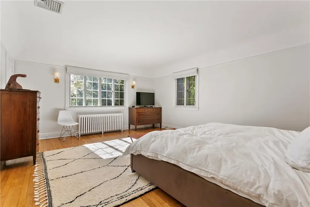 65 N Mountain Drive Dobbs Ferry NY 10522