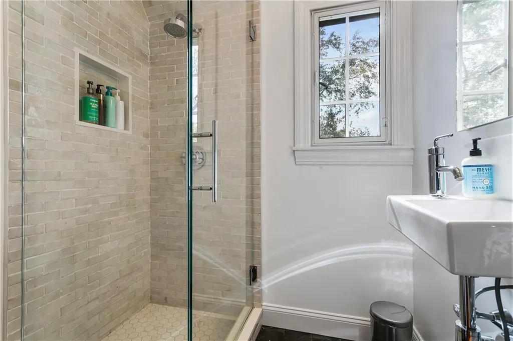 65 N Mountain Drive Dobbs Ferry NY 10522