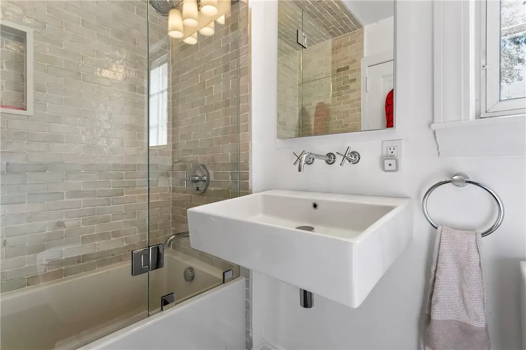 65 N Mountain Drive Dobbs Ferry NY 10522