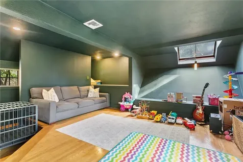 65 N Mountain Drive Dobbs Ferry NY 10522