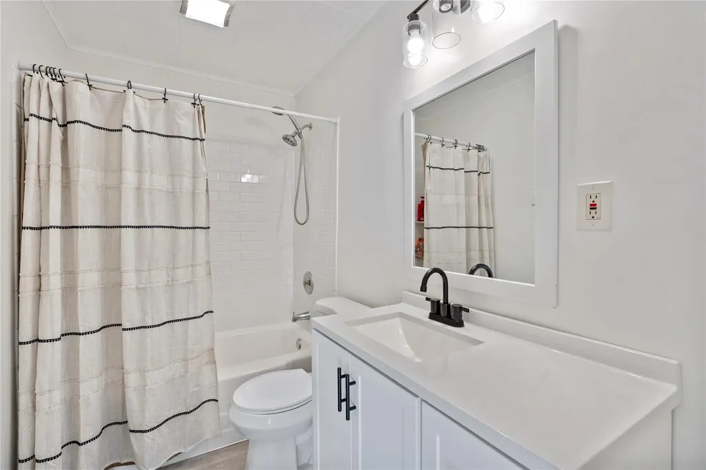 166 Violet Avenue Poughkeepsie NY 12601