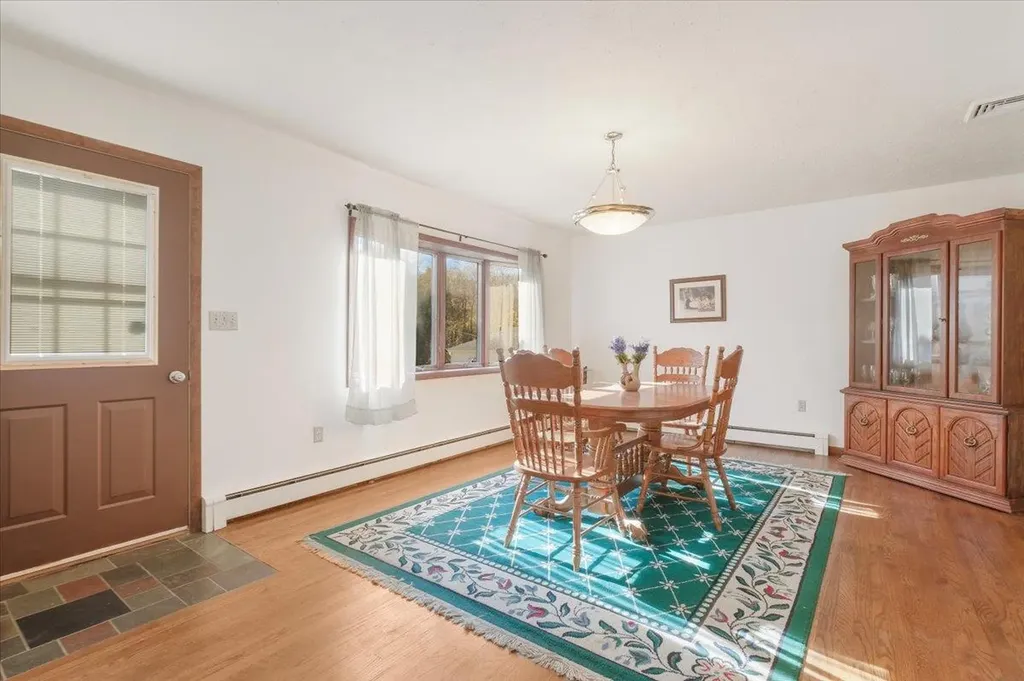 10 Maple Road Poughkeepsie NY 12601