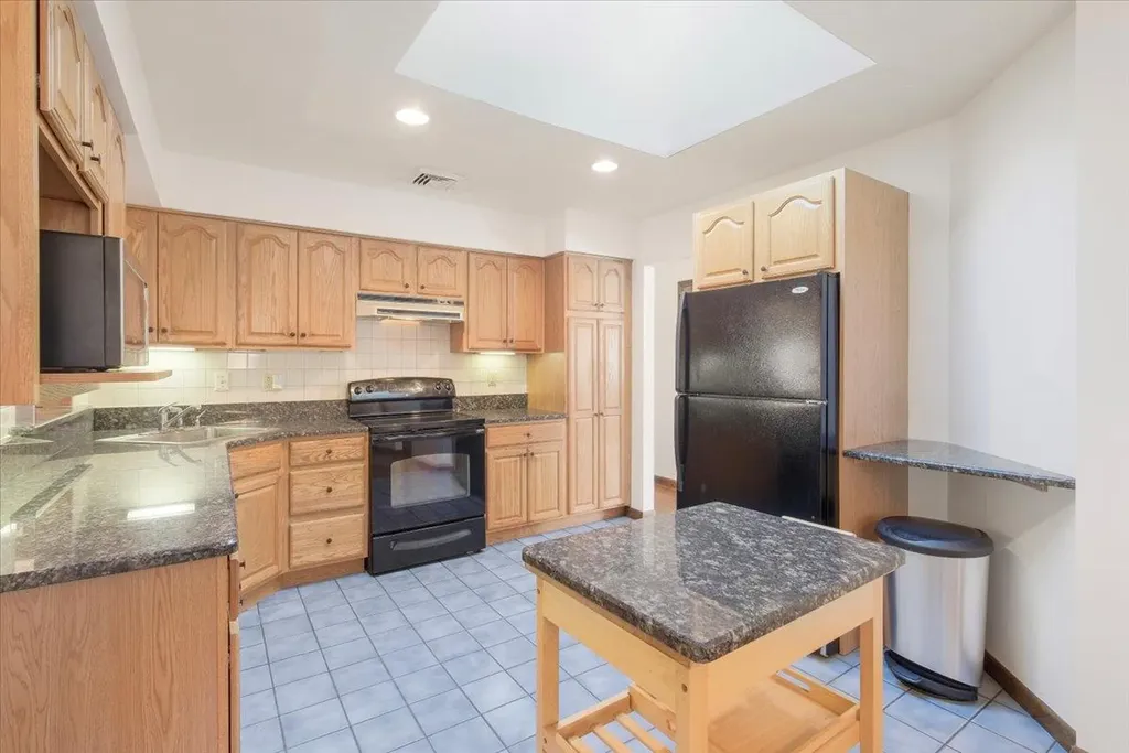 10 Maple Road Poughkeepsie NY 12601