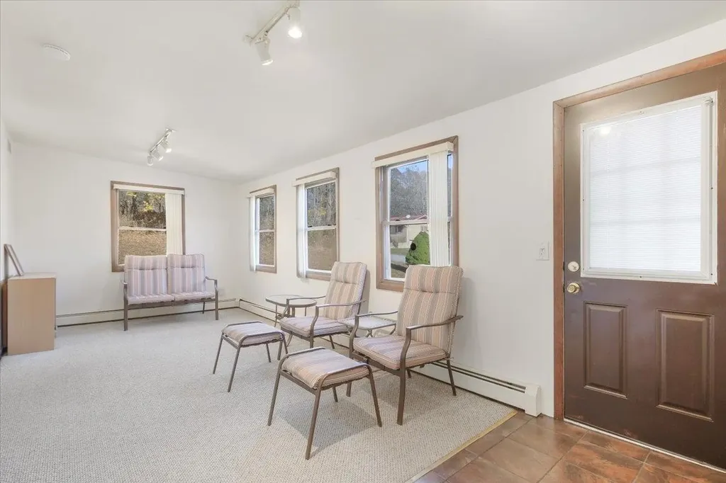 10 Maple Road Poughkeepsie NY 12601