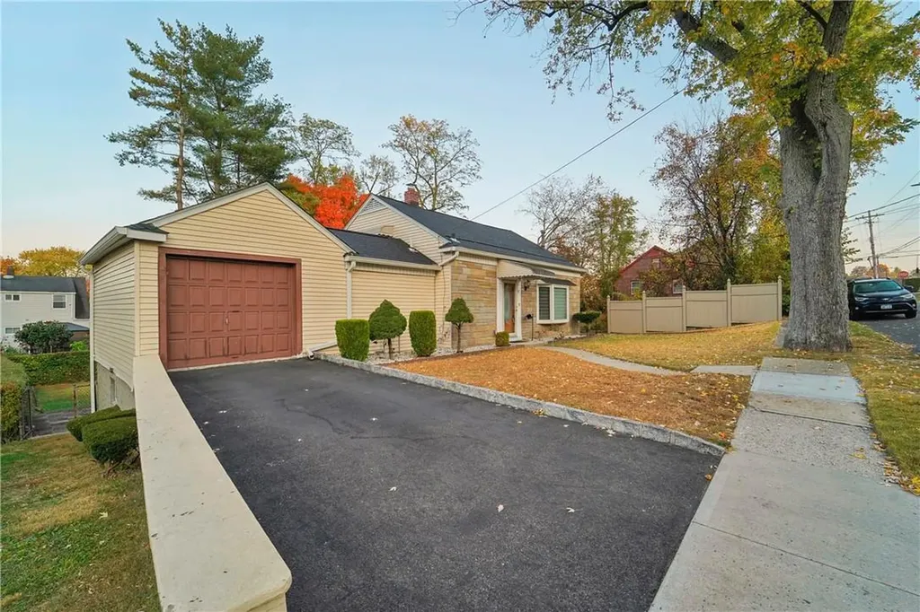 85 Beverly Road Yonkers NY 10710