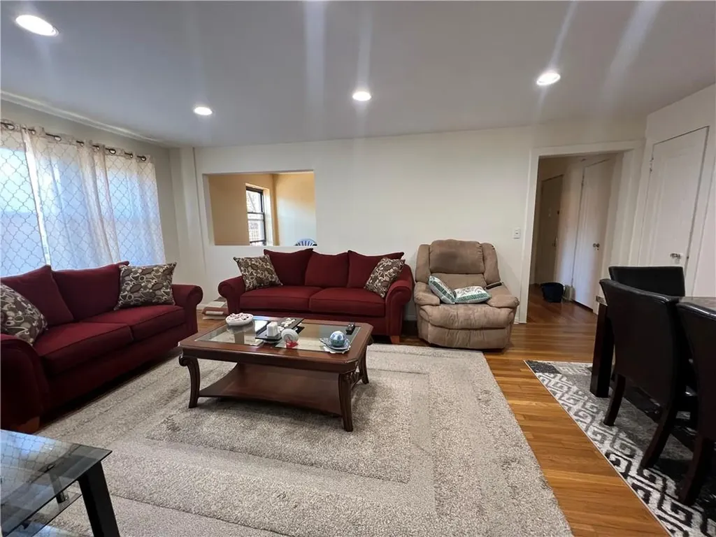 604 Tompkins Avenue Mamaroneck NY 10543
