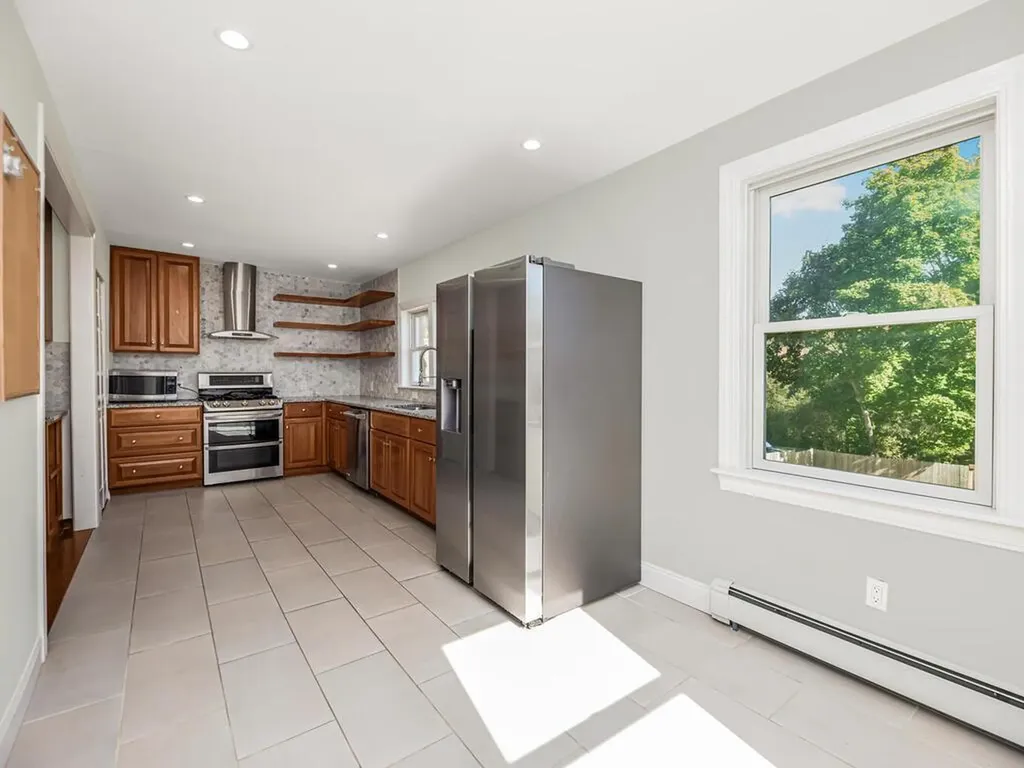 112 Gleneida Avenue Carmel NY 10512