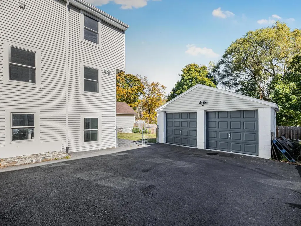 112 Gleneida Avenue Carmel NY 10512