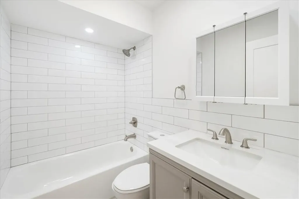 96 Gilbert Avenue Pearl River NY 10965