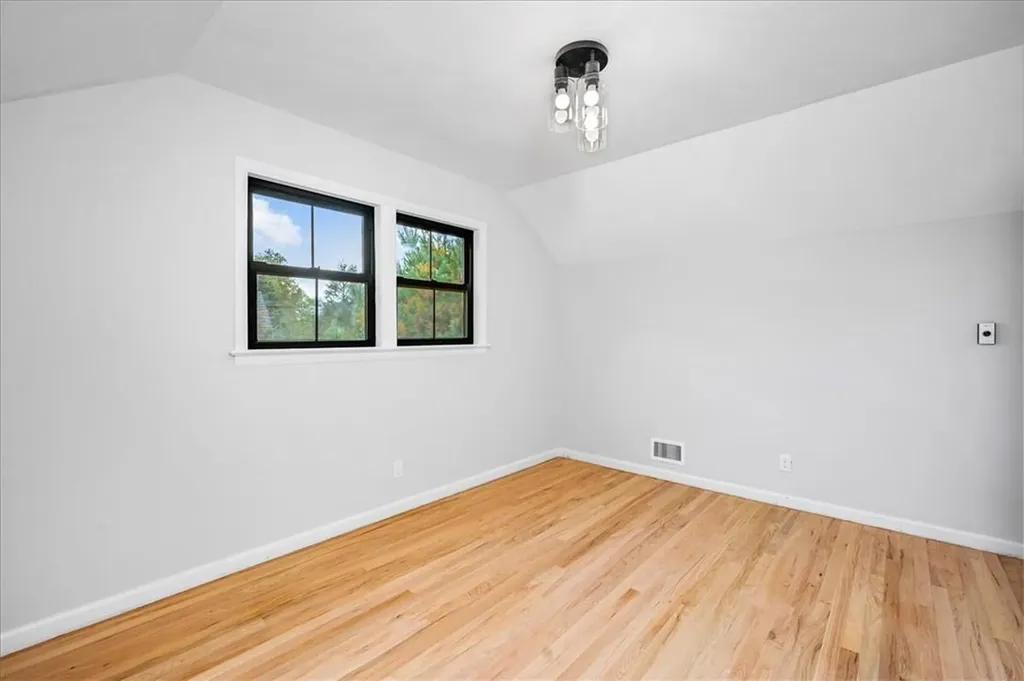 154 Elmsmere Road Bronxville NY 10708