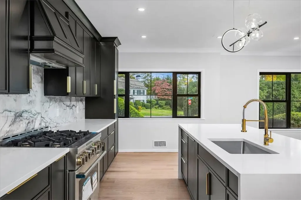 154 Elmsmere Road Bronxville NY 10708