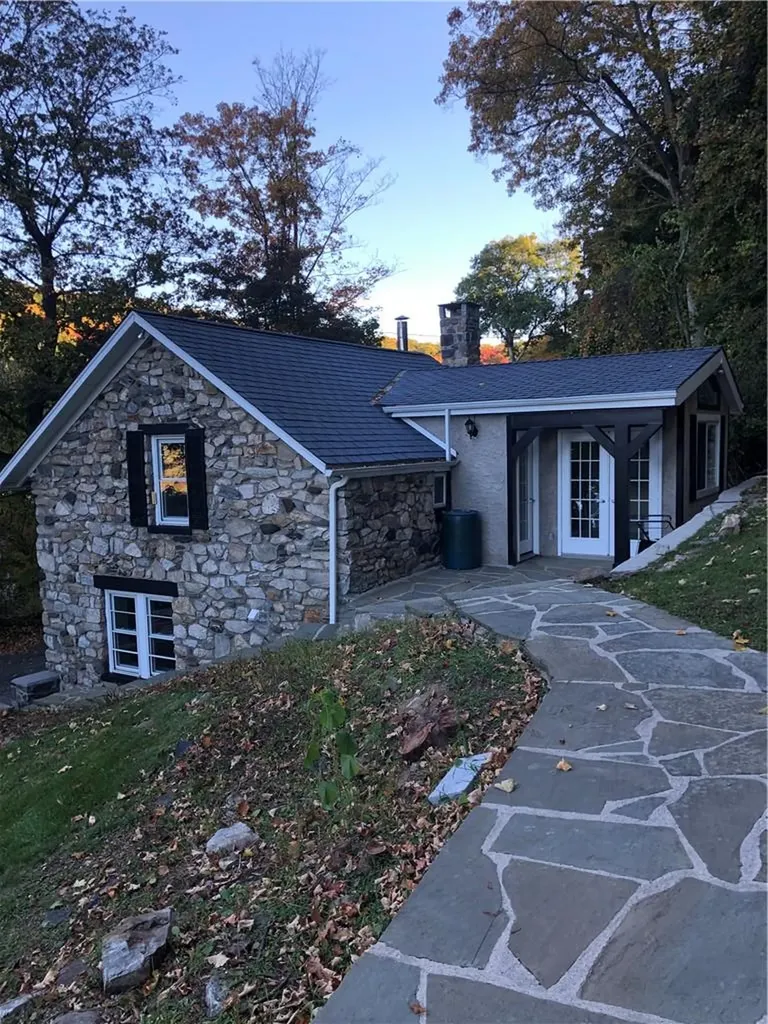 11 Colonial Terrace Mahopac NY 10541