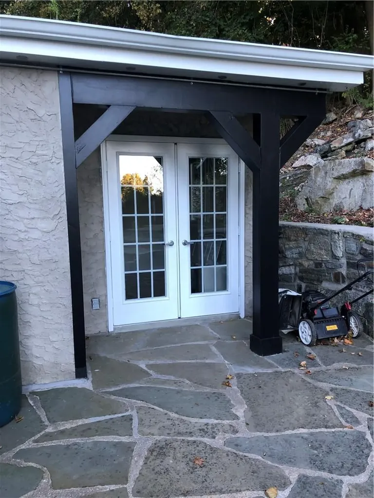11 Colonial Terrace Mahopac NY 10541