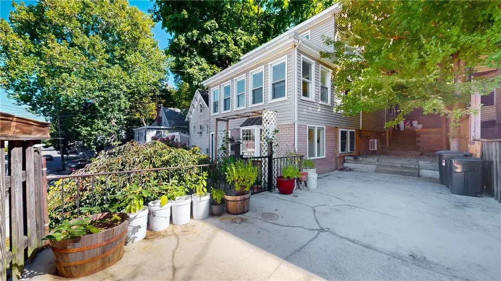 525 N Division Street Peekskill NY 10566