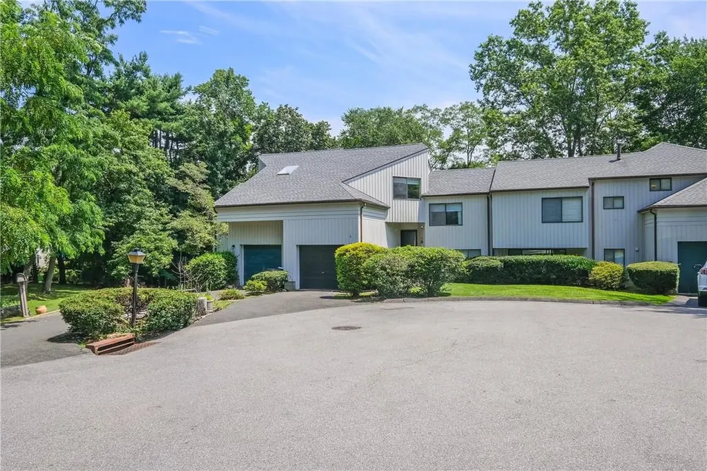 2 James Way Rye Brook NY 10573