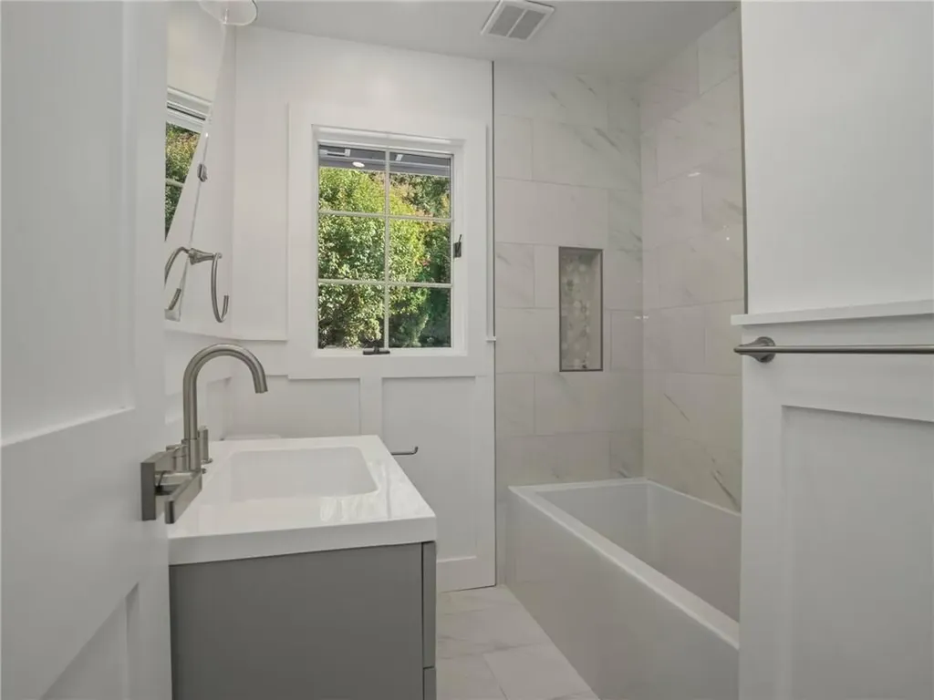 67 Heatherdell Road Ardsley NY 10502