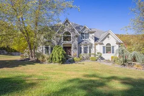 3 Beaver Pond Court Stony Point NY 10980