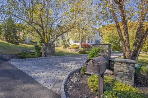 3 Beaver Pond Court Stony Point NY 10980