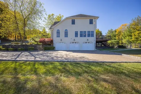 3 Beaver Pond Court Stony Point NY 10980