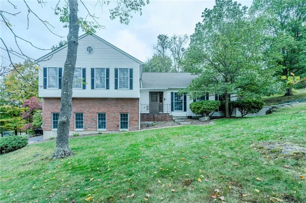 192 Pine Tree Road Monroe NY 10950