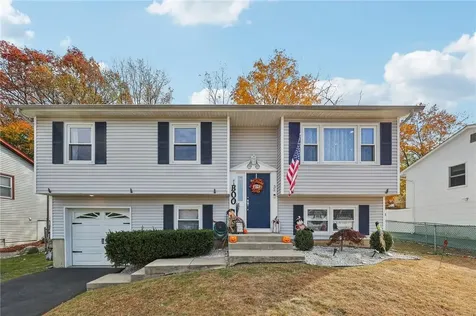 52 Lincoln Street Sloatsburg NY 10974