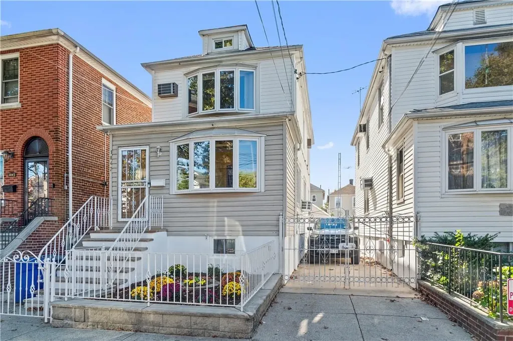 1847 Haight Avenue Bronx NY 10461