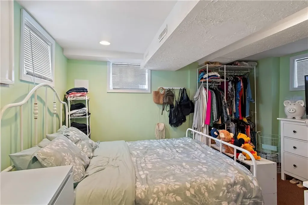1847 Haight Avenue Bronx NY 10461