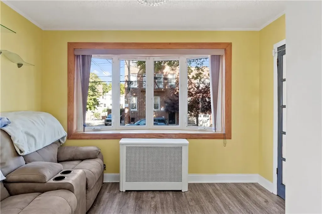 1847 Haight Avenue Bronx NY 10461
