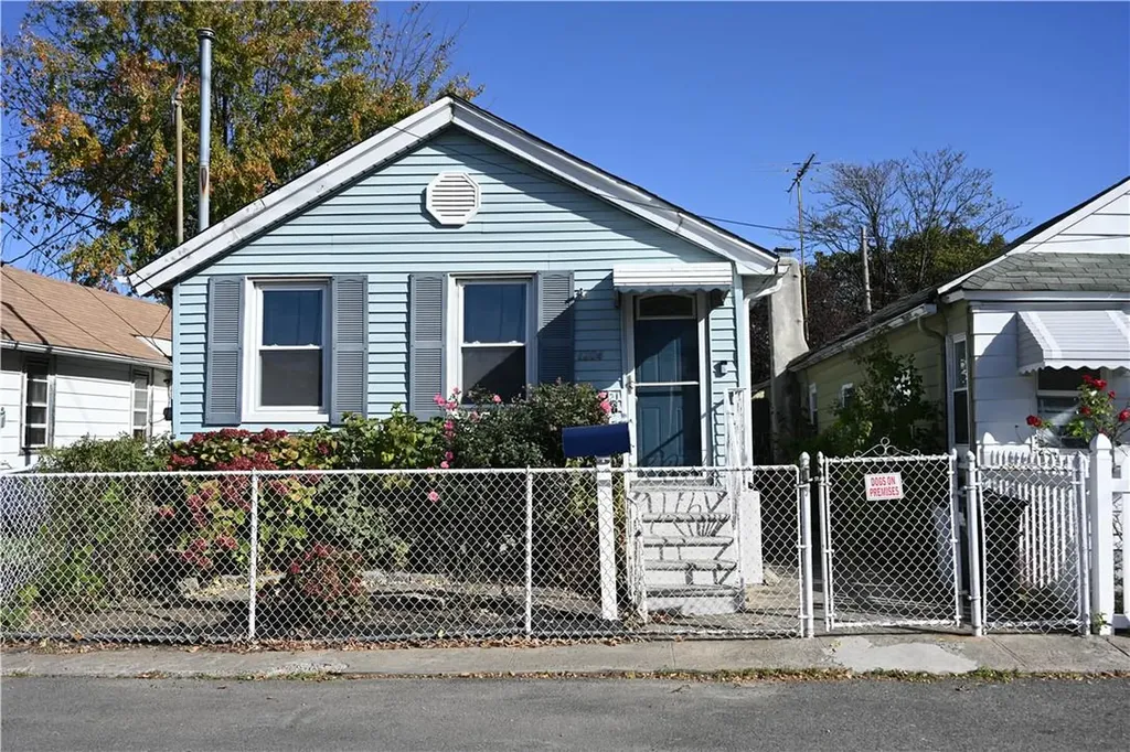 1204 Harding Park Bronx NY 10473