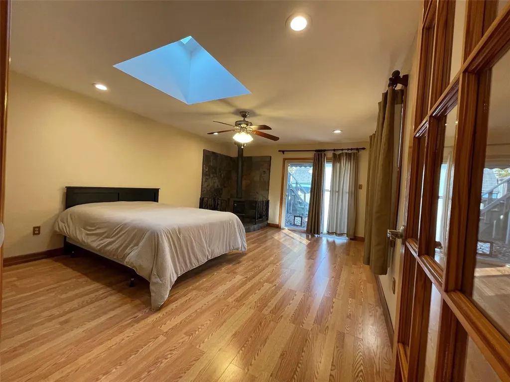 1204 Harding Park Bronx NY 10473