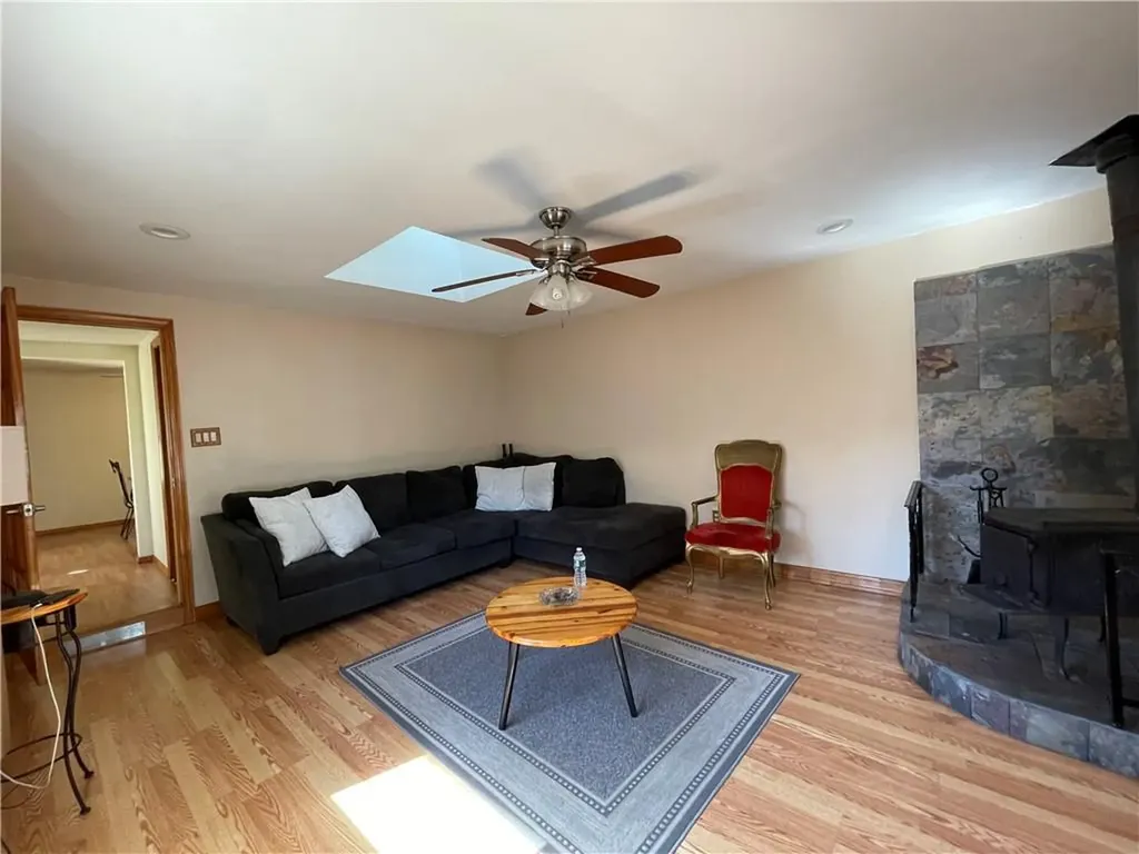 1204 Harding Park Bronx NY 10473