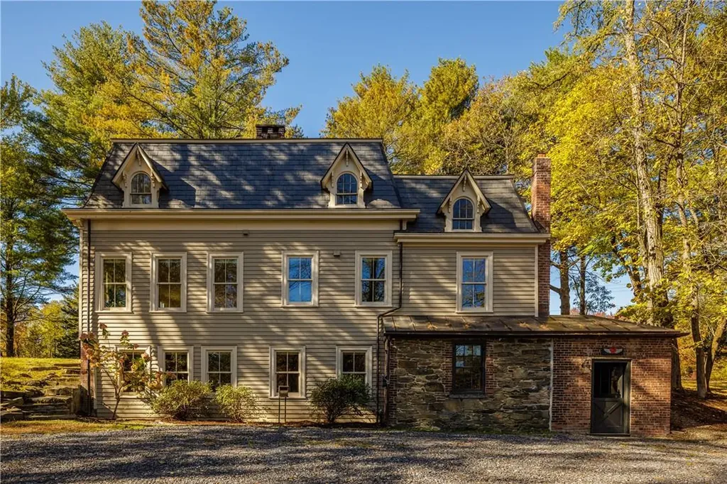 521 Mill Road Rhinebeck NY 12572