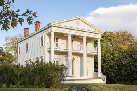 9 Willard Place Hudson NY 12534