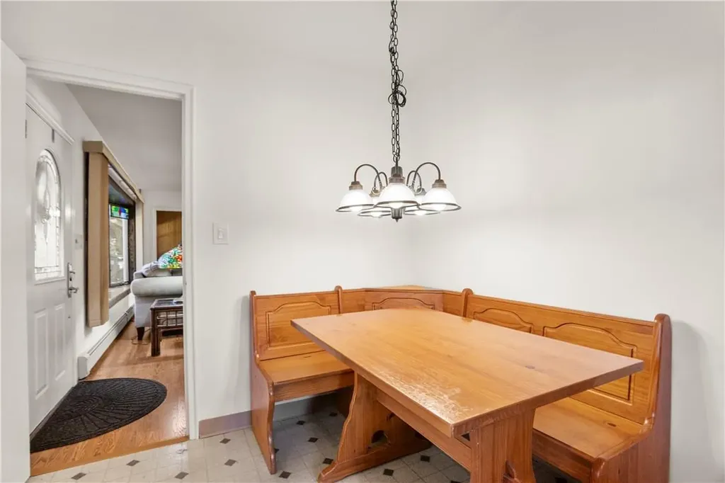 96 Pineridge Road White Plains NY 10603