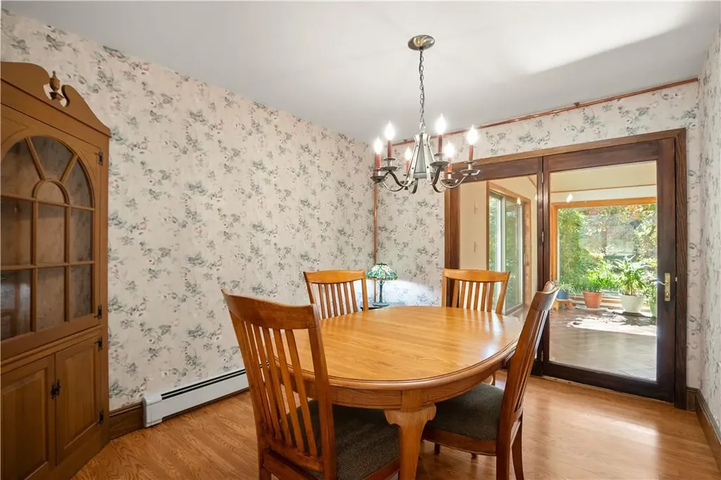 96 Pineridge Road White Plains NY 10603
