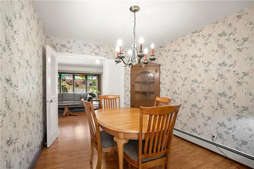 96 Pineridge Road White Plains NY 10603