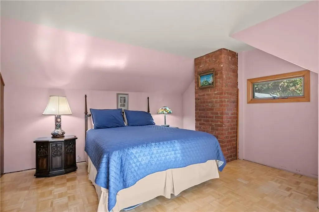 96 Pineridge Road White Plains NY 10603